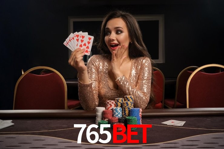 Desvendando o Mundo dos Jogos Virtuais na 765bet